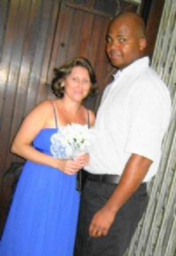 Conheci minha esposa pelo AmorEmCristo.com! Nós namoramos, noivamos e nos casamos, para a Glória de Deus.